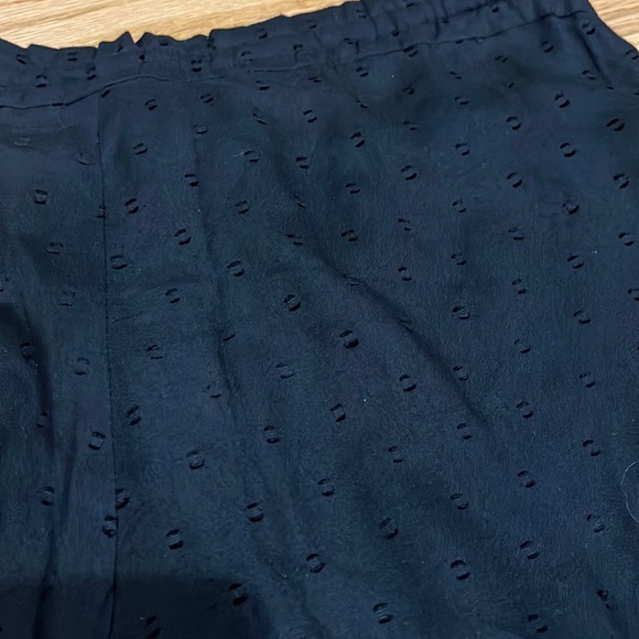 Beautiful pair of black pants with macramé style bottom - Picture 9 of 10